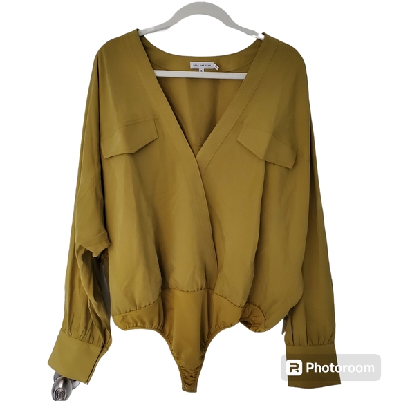 Good American Tops - 26. Good American Women Yellow Bodysuit Style V-Neck Blouse NWT Plus Size 5 (2X)
